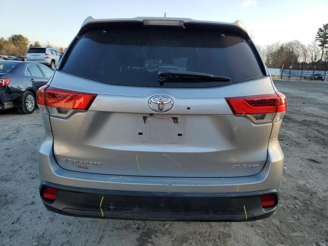 2019 Toyota Highlander SE