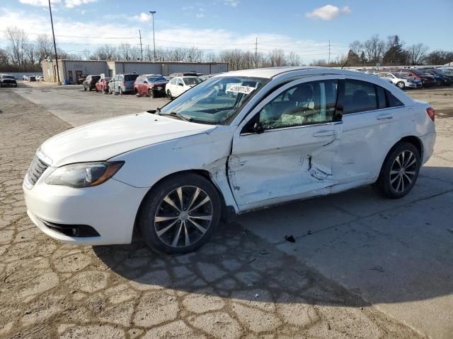 2013 Chrysler 200 Limited