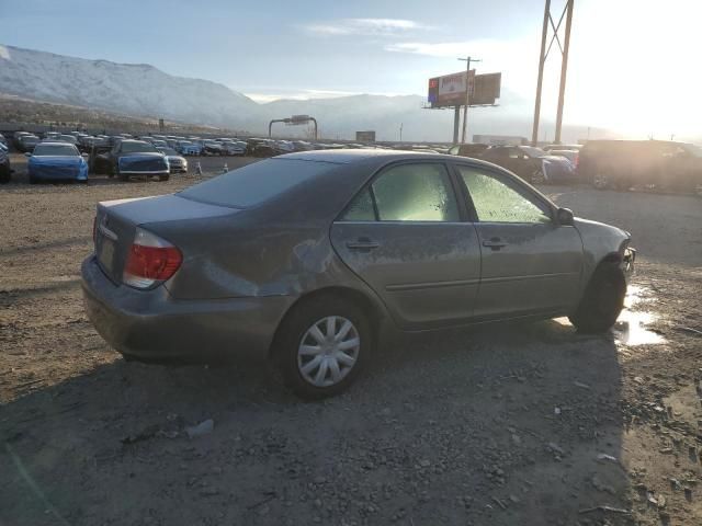 2005 Toyota Camry LE