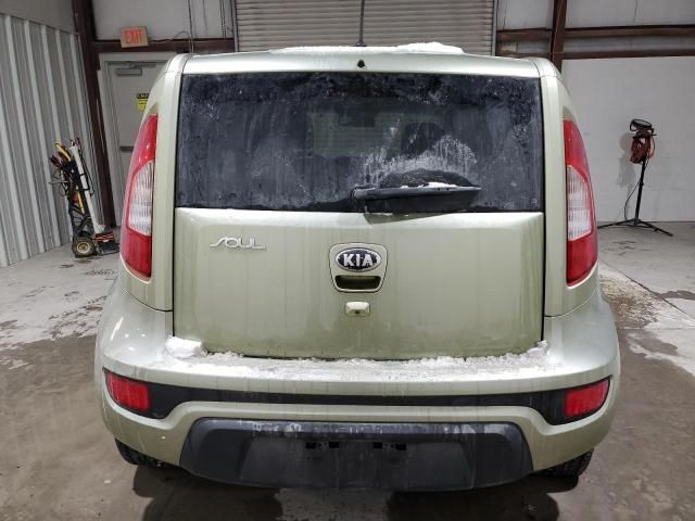 2013 KIA Soul +