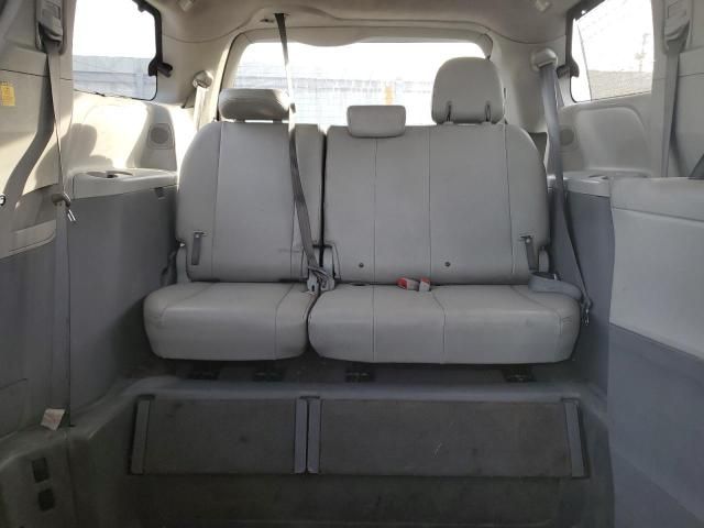 2011 Toyota Sienna XLE