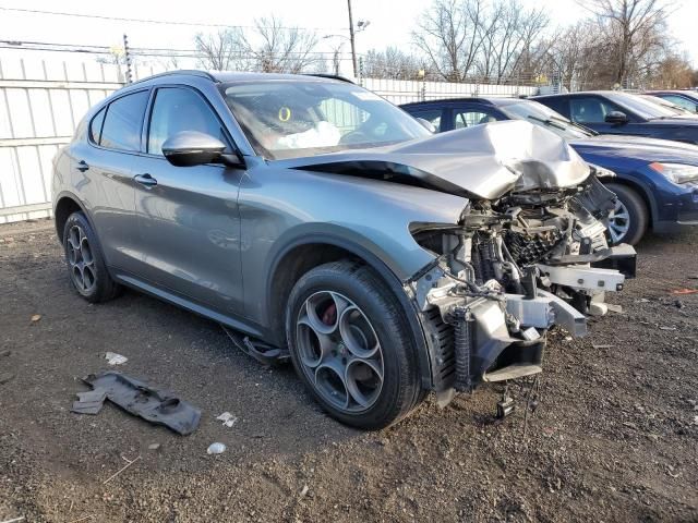 2018 Alfa Romeo Stelvio Sport