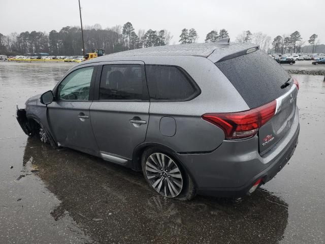 2020 Mitsubishi Outlander SE