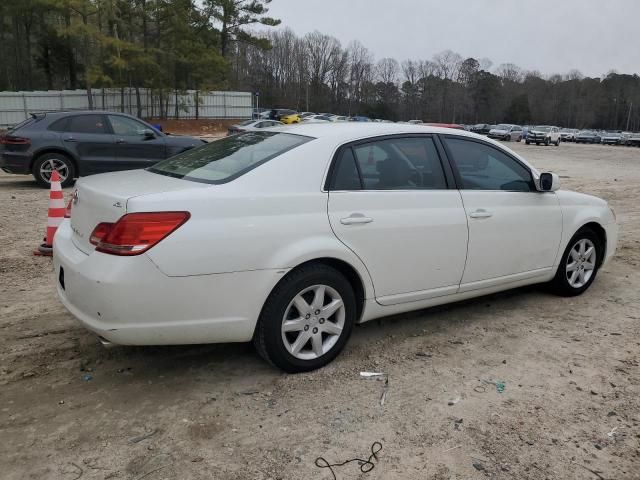 2005 Toyota Avalon XL