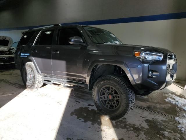 2023 Toyota 4runner SE