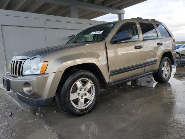 2005 Jeep Grand Cherokee Laredo