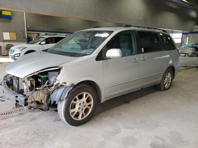 2005 Toyota Sienna XLE