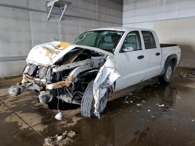 2005 Dodge Dakota Quad SLT