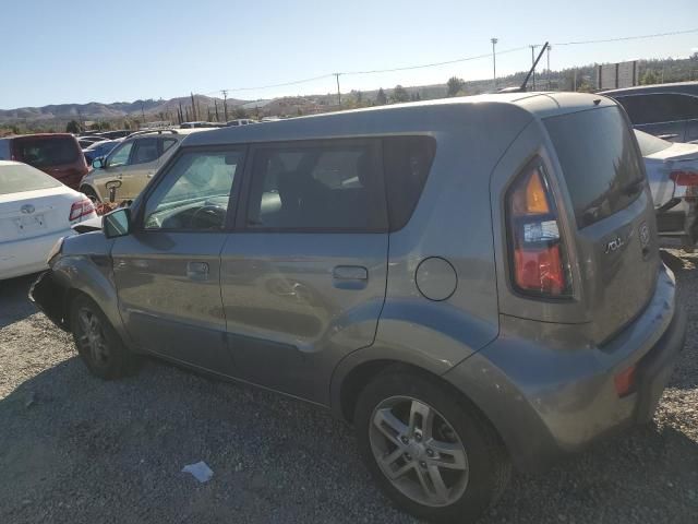 2010 KIA Soul +