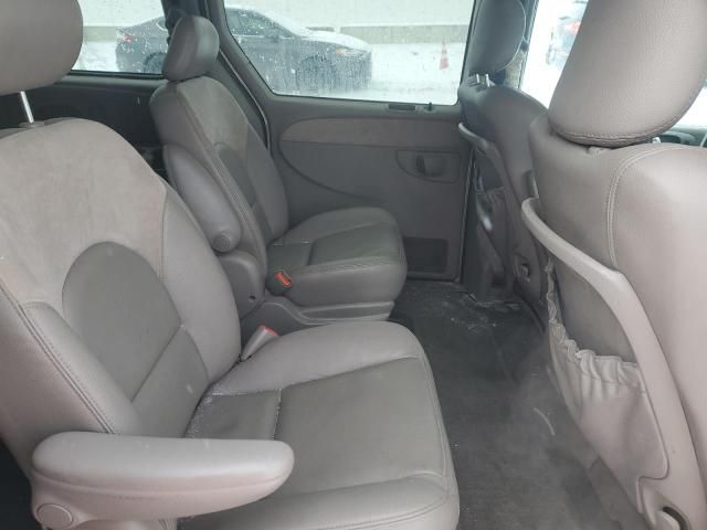 2003 Chrysler Town & Country Limited