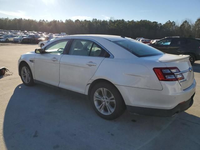 2015 Ford Taurus SEL