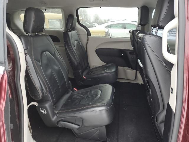 2017 Chrysler Pacifica Touring L Plus