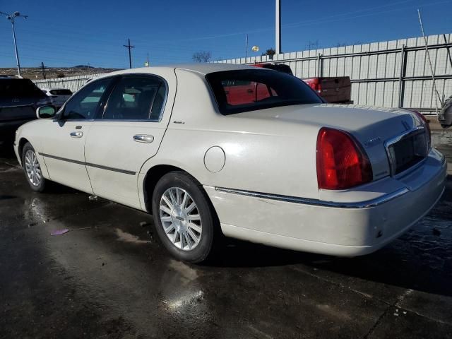 2003 Lincoln Town Car Executive