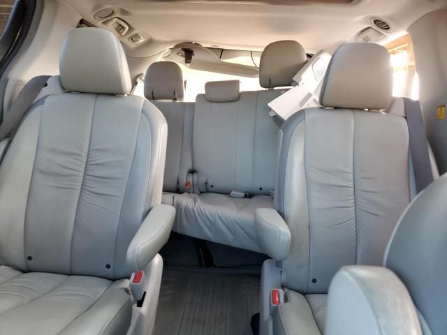 2011 Toyota Sienna XLE