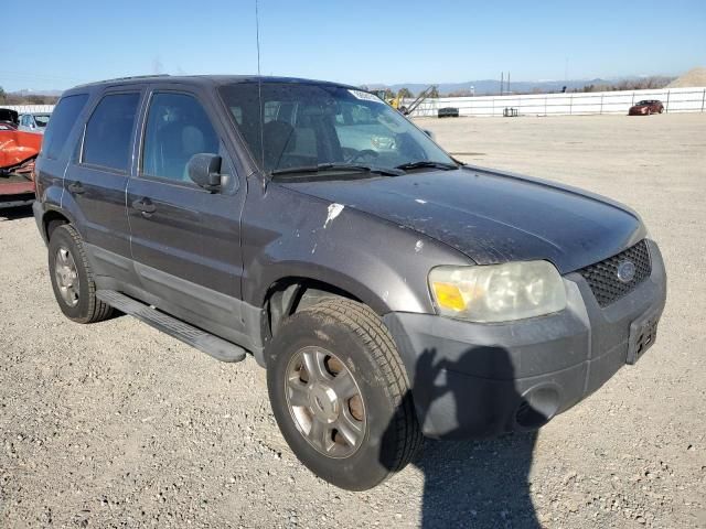 2005 Ford Escape XLS