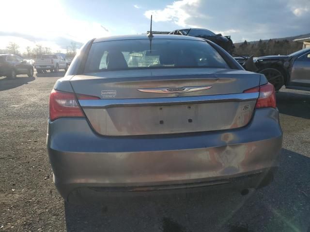 2013 Chrysler 200 Touring