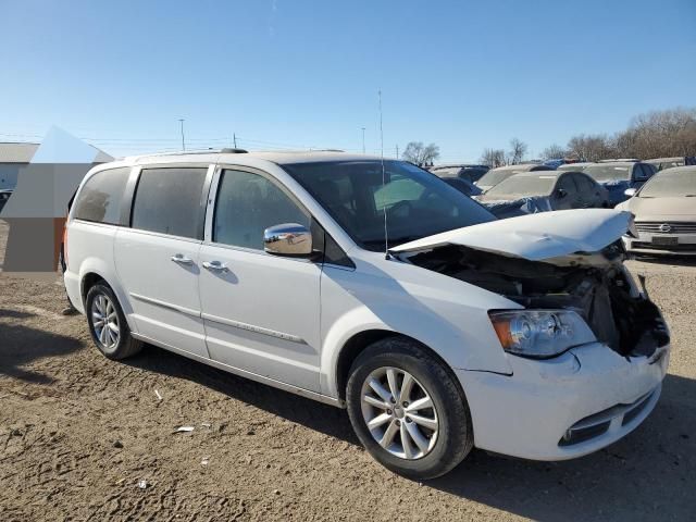 2015 Chrysler Town & Country Limited Platinum