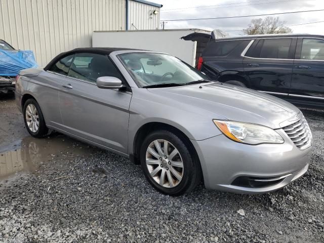 2013 Chrysler 200 Touring