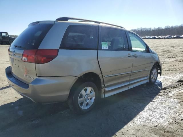 2005 Toyota Sienna CE