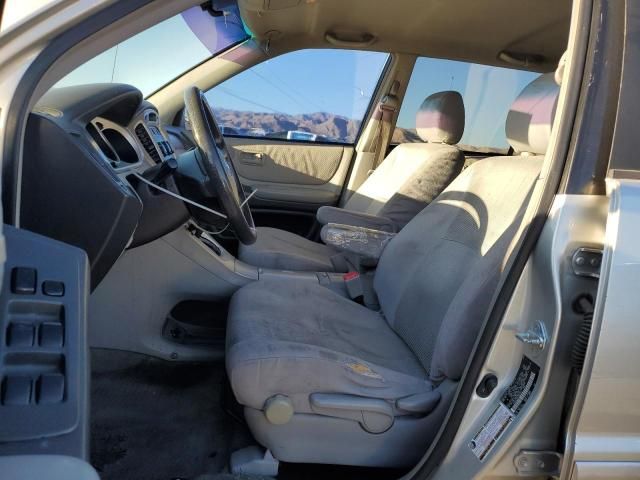 2004 Toyota Highlander Base