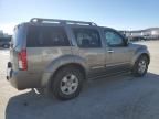 2005 Nissan Pathfinder LE