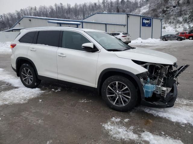 2019 Toyota Highlander SE