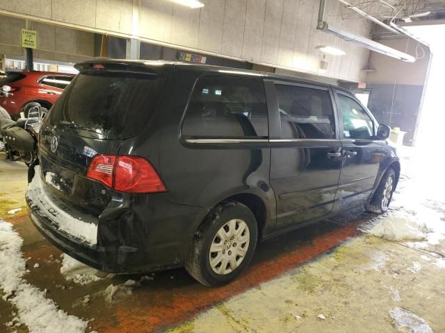 2011 Volkswagen Routan S