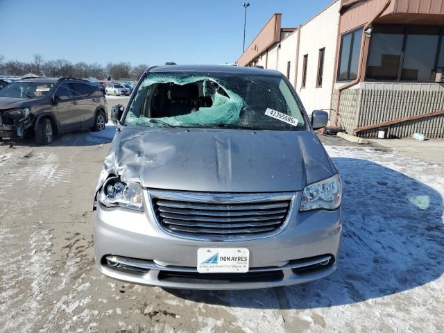 2014 Chrysler Town & Country Touring