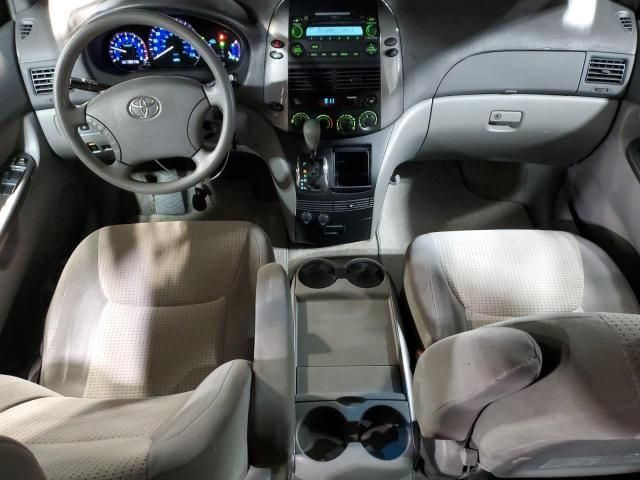 2006 Toyota Sienna CE