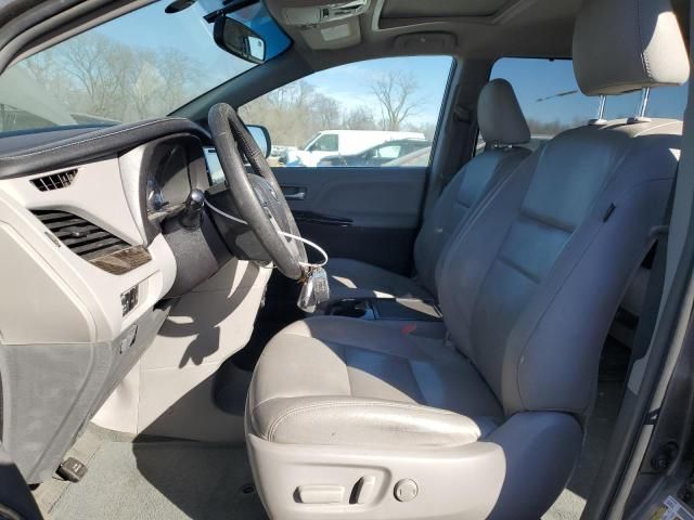 2017 Toyota Sienna XLE