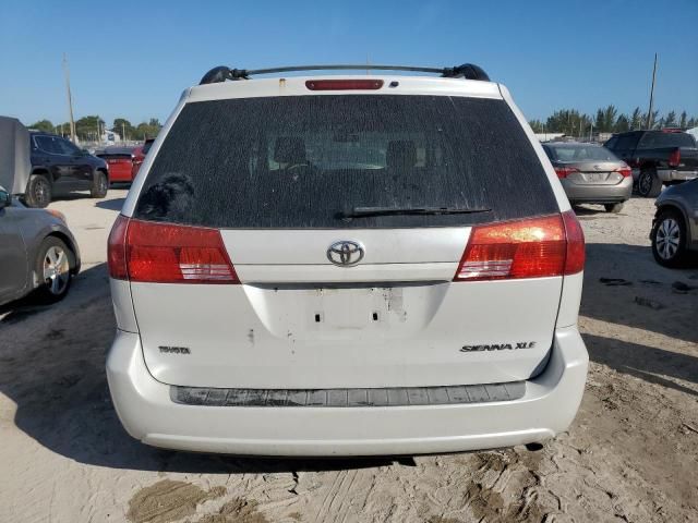 2005 Toyota Sienna XLE