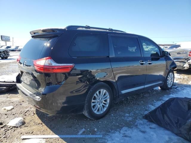 2016 Toyota Sienna XLE