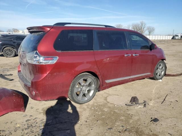 2014 Toyota Sienna Sport