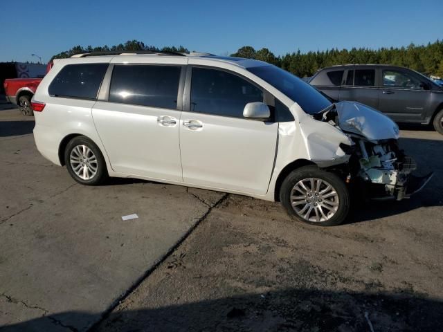 2017 Toyota Sienna XLE