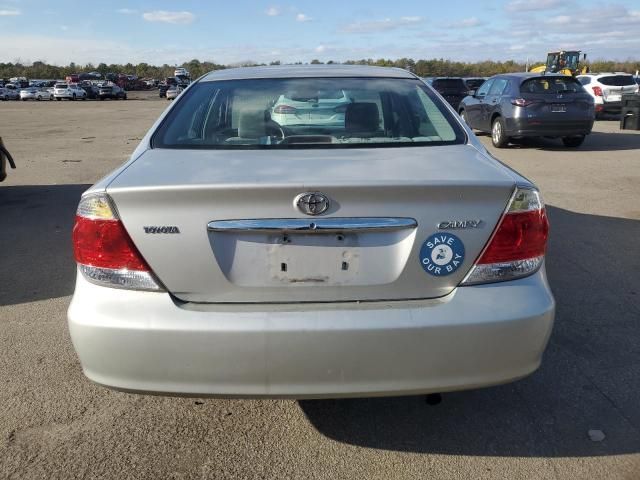 2005 Toyota Camry LE