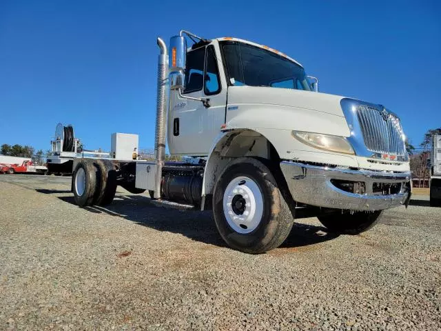 2010 International 4000 4400