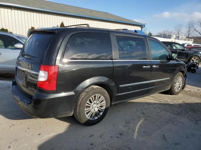 2016 Chrysler Town & Country Touring L