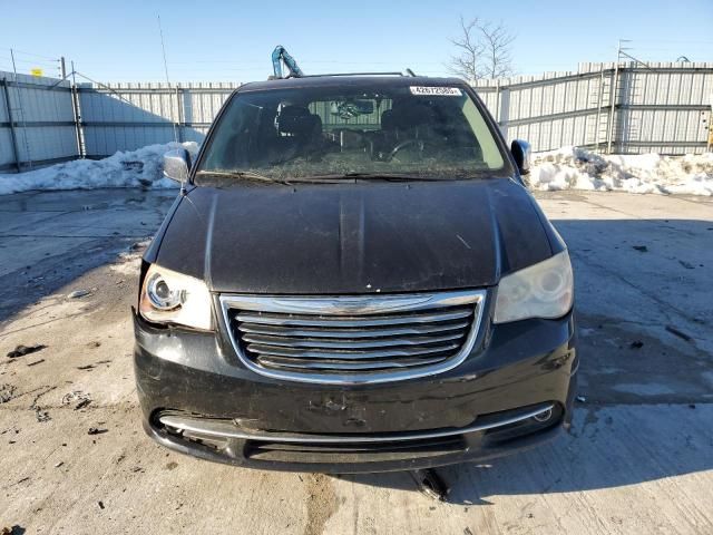 2013 Chrysler Town & Country Limited