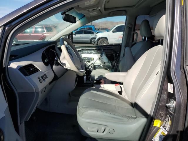 2013 Toyota Sienna XLE