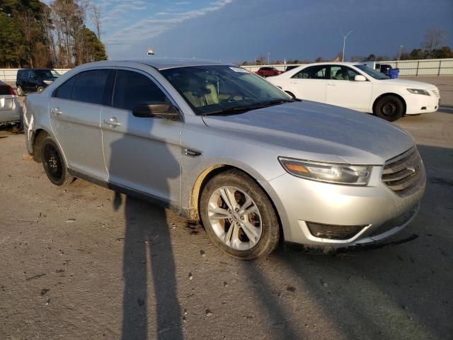 2018 Ford Taurus SE