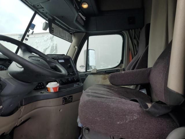 2018 Freightliner Cascadia 125