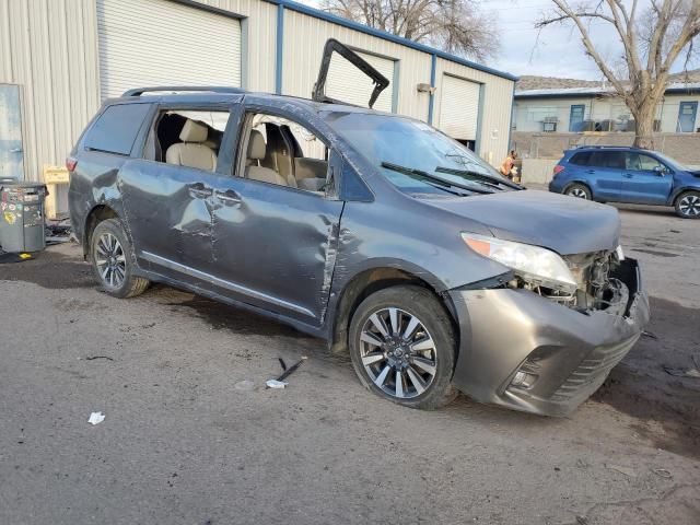 2019 Toyota Sienna XLE