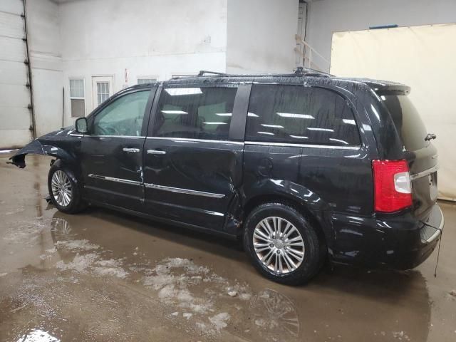 2015 Chrysler Town & Country Touring L