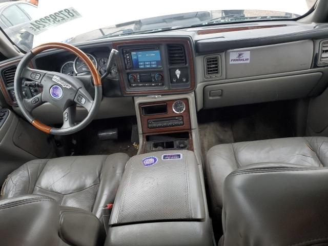 2004 Cadillac Escalade Luxury