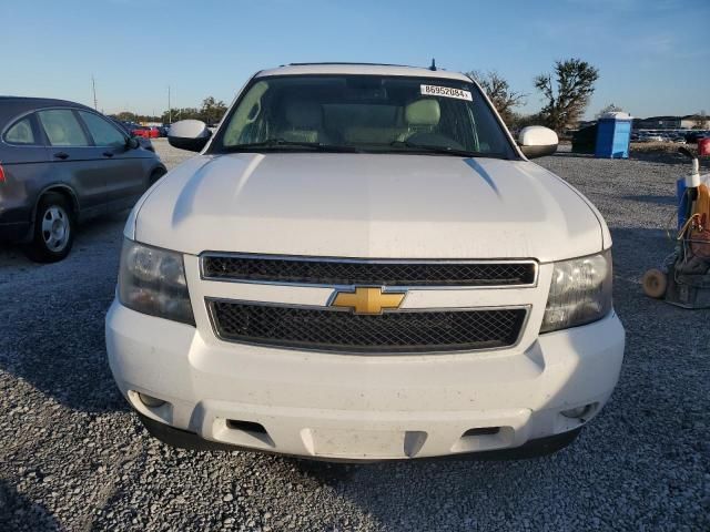 2014 Chevrolet Suburban C1500 LT