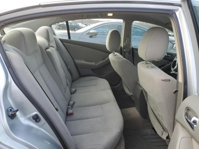 2010 Nissan Altima Base