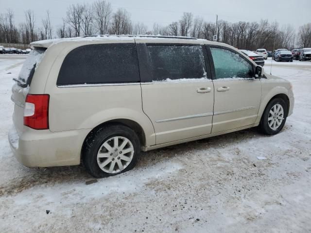 2012 Chrysler Town & Country Touring