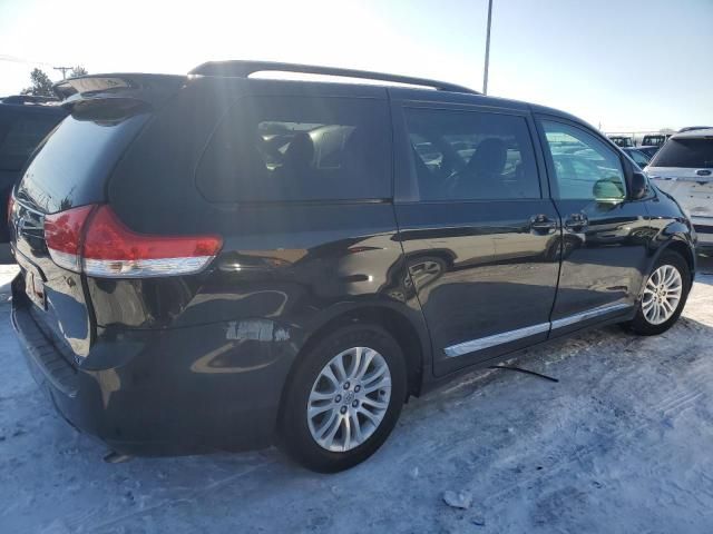 2014 Toyota Sienna XLE