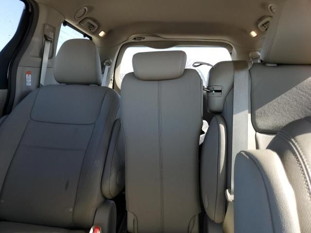 2015 Toyota Sienna XLE