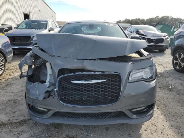 2018 Chrysler 300 S